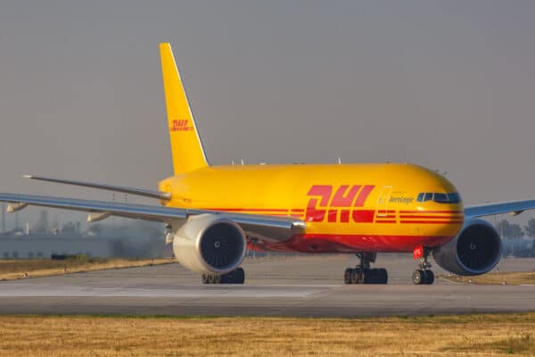 Boeing 777f DHL cargo plane