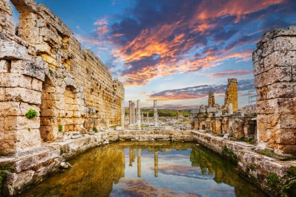 Roman baths in the ancient city of Perge