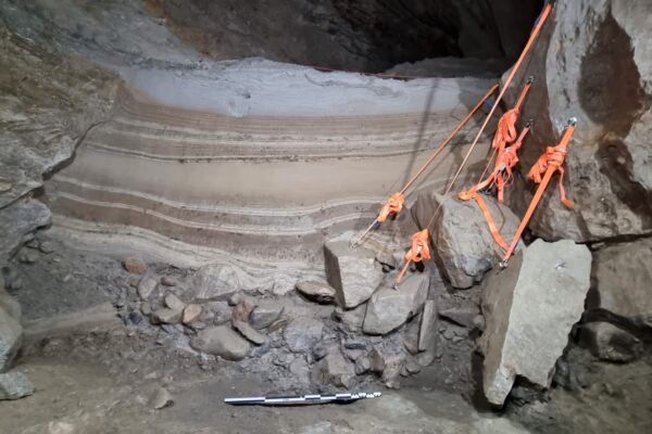 Ice Age bone discovery inside Norwegian cave.