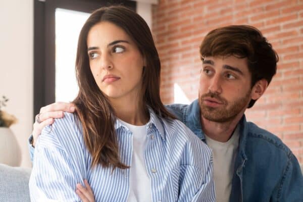 Couple in a fight: Woman ignores her partner