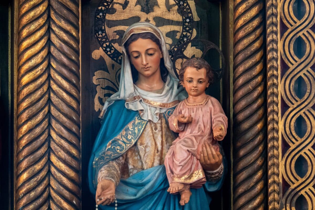 Ribadesella,,Spain,-,04-26-2025:,Statue,(19th,Century),Of,Blessed,Virgin