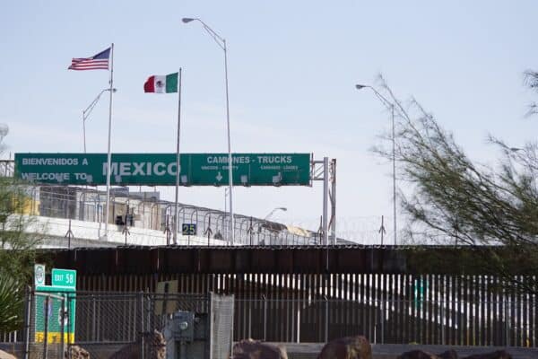 el paso border