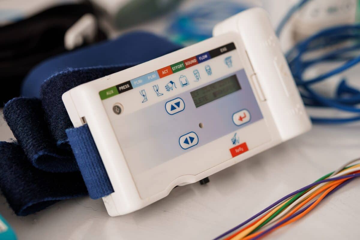 polysomnography device