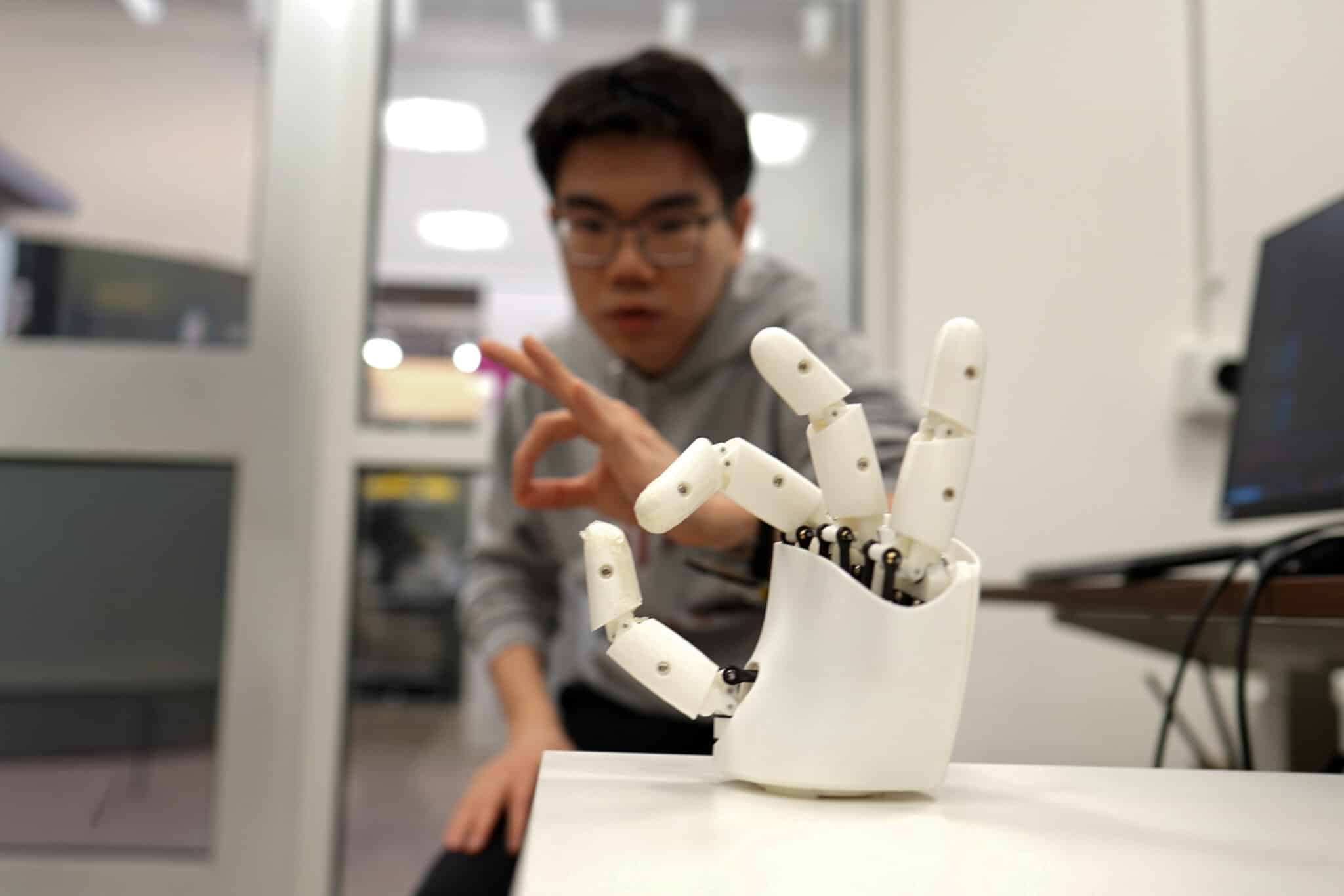 MIT's Ultrasound Wristband Controls A Robotic Hand Finger By Finger