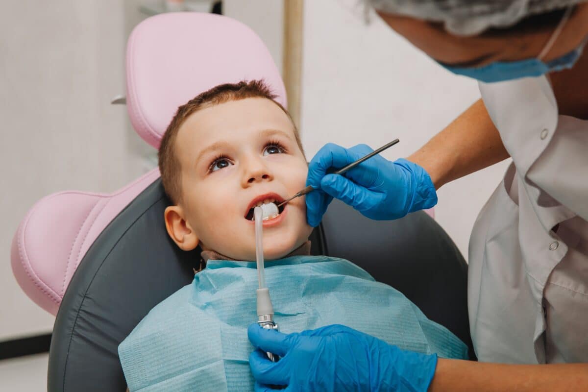 child at dentist