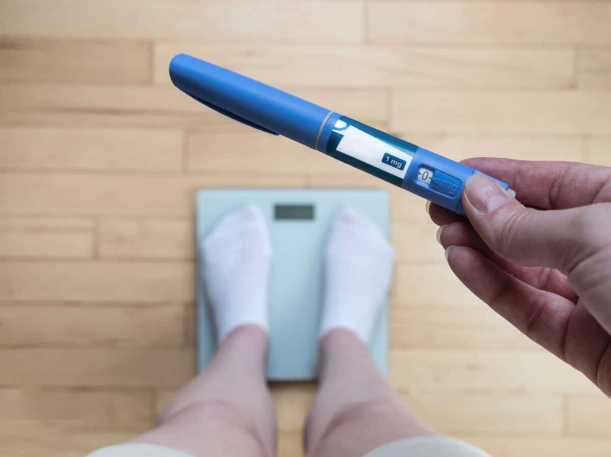Ozempic,Insulin,Injection,Pen,For,Diabetics,And,Weight,Loss.,Woman