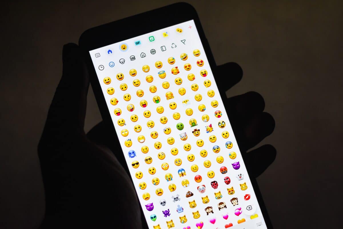 emoji keyboard