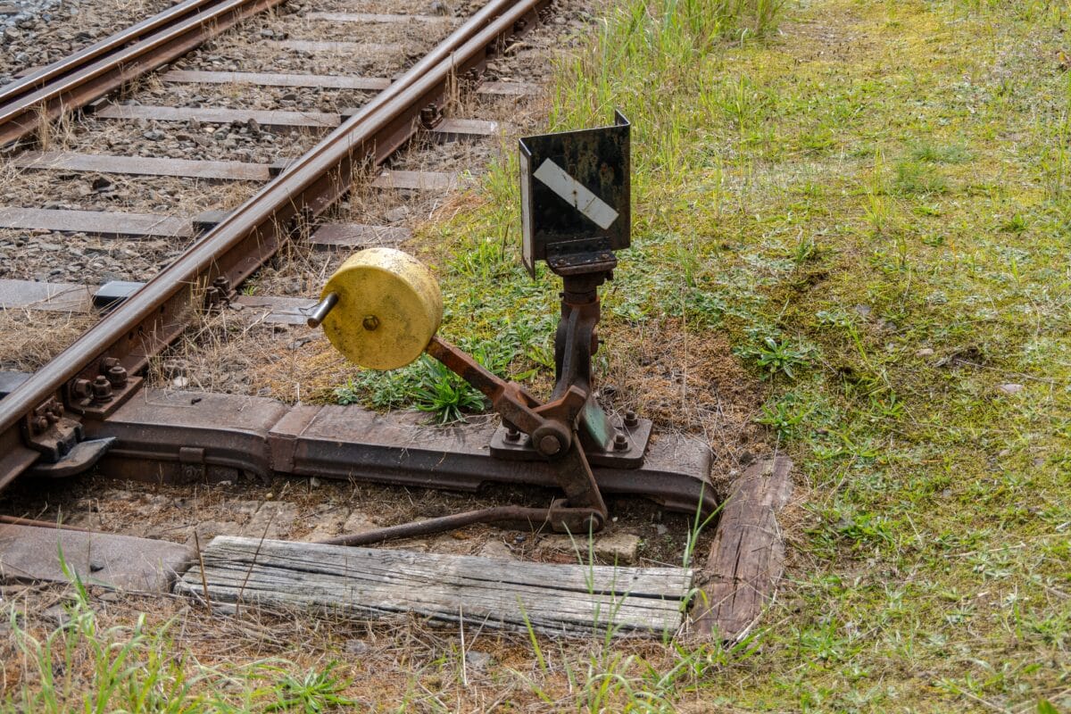 Hand,Switch,With,Lever,,Weight,And,Signal,And,Old,Train