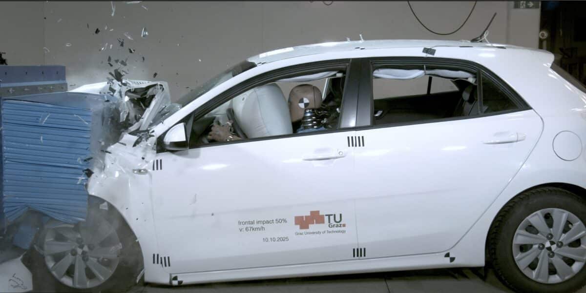 Crashtest-left-view-by-VSI-tugraz