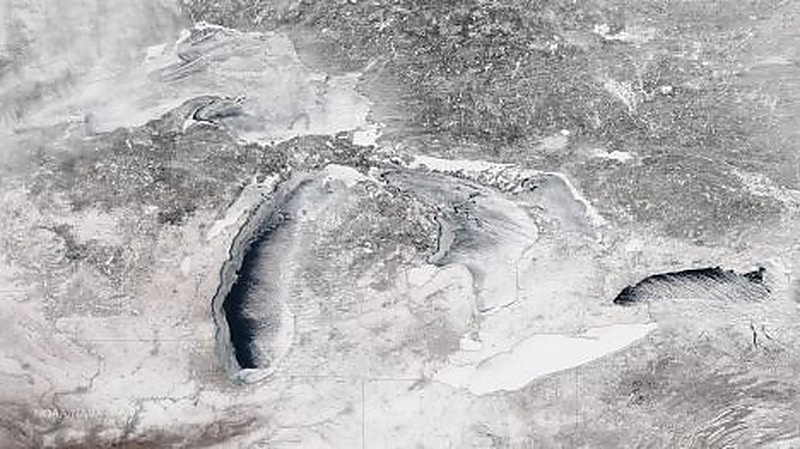 great lakes ice