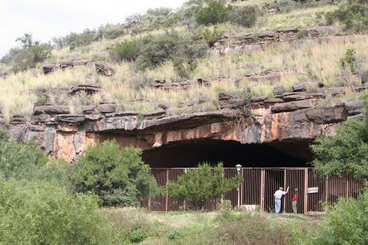 cave