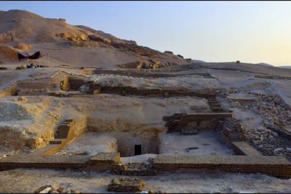 egypt tomb